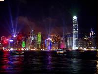 Hong Kong - Die Hotelgruppe Ritz Carlton ergänzt die Skyline durch ein neues Hotelgebäude